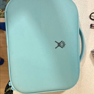 Hydro Flask Aqua Blue Case with Handle
